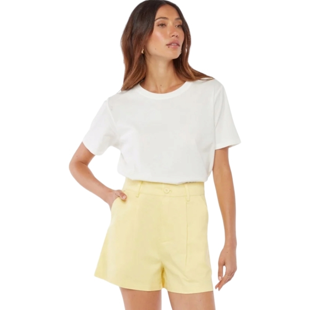 JustFab 100% cotton high waisted Pleated shorts in pale banana yellow size xxl